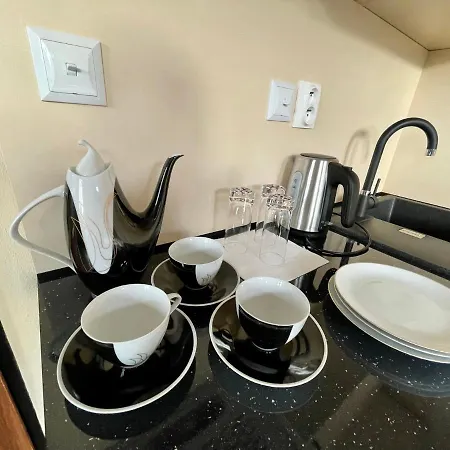 Haraburdi Recyclart Hotel 3*
