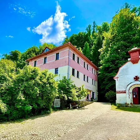 Haraburdi Recyclart Kostelec nad Orlici
