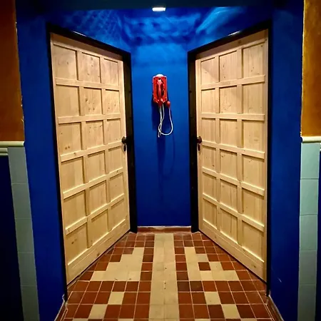 Hotel Haraburdi Recyclart